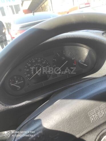 BMW 318 1994, 265,000 km - 1.8 l - Bakı