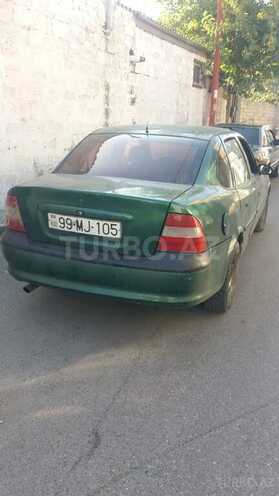 Opel Vectra 1996, 300,000 km - 1.6 l - Bakı