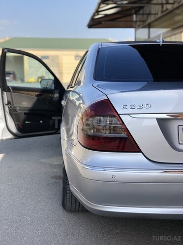 Mercedes E 220 2006, 277,000 km - 2.2 l - Bakı