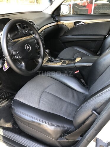 Mercedes E 220 2006, 277,000 km - 2.2 l - Bakı