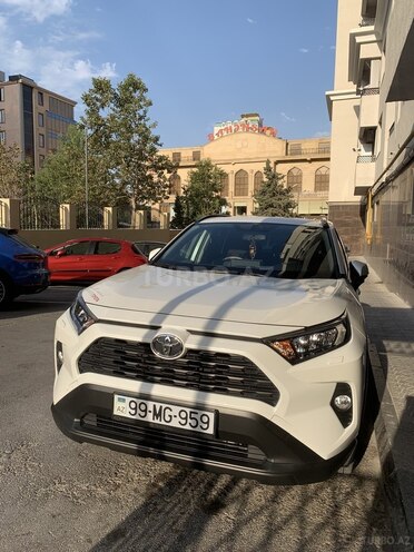 Toyota RAV4 2021, 27,500 km - 2.0 l - Bakı