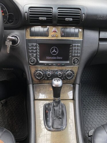 Mercedes C 230 2007, 217,000 km - 2.5 l - Gəncə