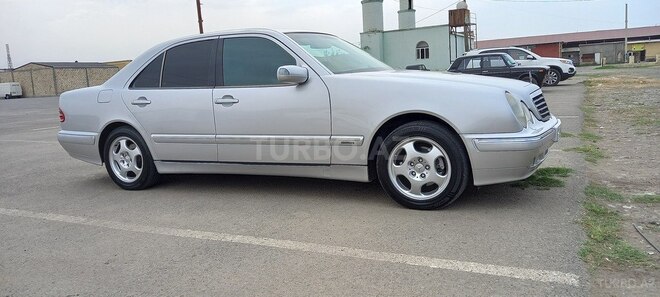 Mercedes E 240 2000, 266,689 km - 2.4 л - Cəlilabad