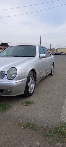 Mercedes E 240 2000, 266,689 km - 2.4 л - Cəlilabad