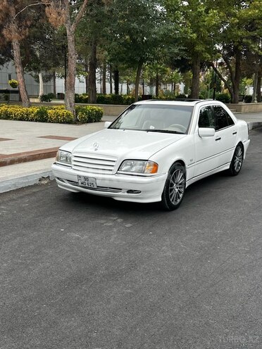 Mercedes C 230 1999, 165,000 km - 2.3 l - Yevlax