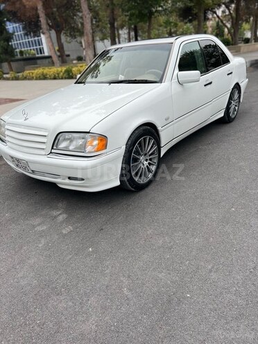 Mercedes C 230 1999, 165,000 km - 2.3 l - Yevlax