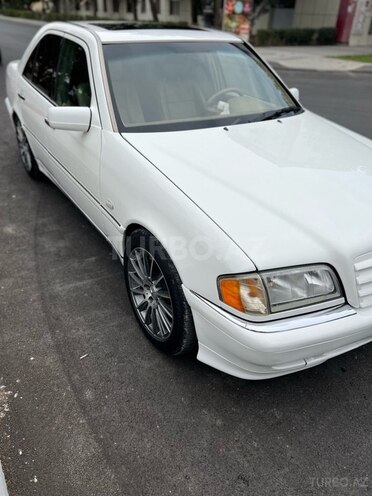 Mercedes C 230 1999, 165,000 km - 2.3 l - Yevlax