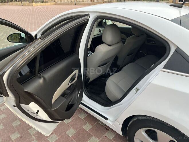 Chevrolet Cruze 2011, 451,000 km - 1.4 l - Şirvan