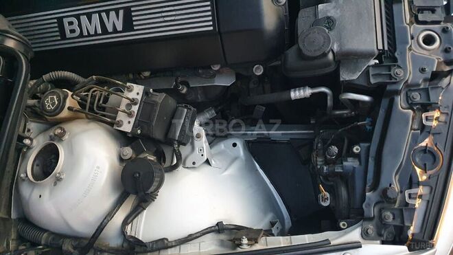 BMW 525 1999, 299,000 km - 2.5 l - Gəncə