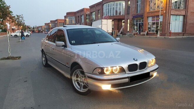 BMW 525 1999, 299,000 km - 2.5 l - Gəncə