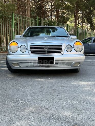 Mercedes E 320 1997, 325,000 km - 3.2 l - Bakı