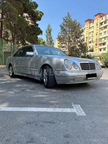Mercedes E 320 1997, 325,000 km - 3.2 l - Bakı