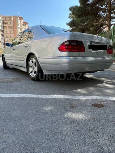 Mercedes E 320 1997, 325,000 km - 3.2 l - Bakı