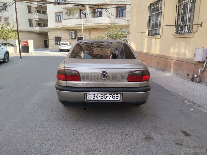 Opel Omega 1996, 322,000 km - 2.0 l - Sumqayıt