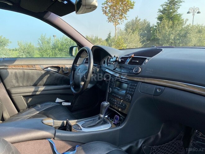 Mercedes E 320 2002, 306,000 km - 3.2 л - Sumqayıt