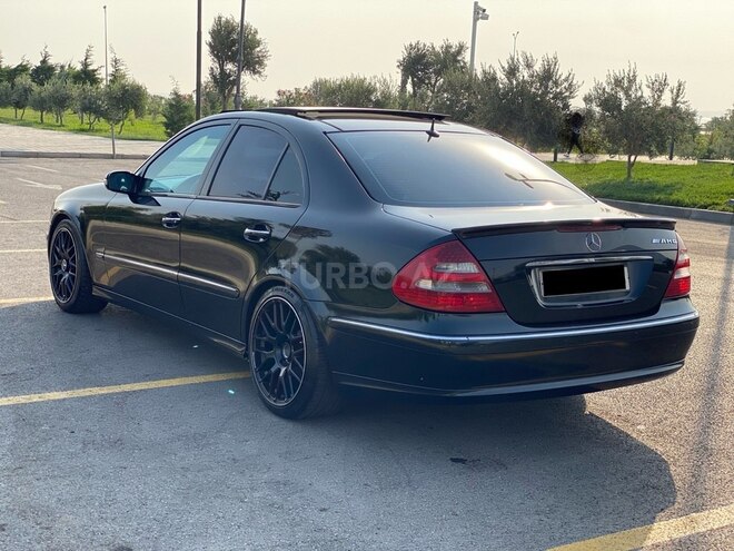 Mercedes E 320 2002, 306,000 km - 3.2 л - Sumqayıt