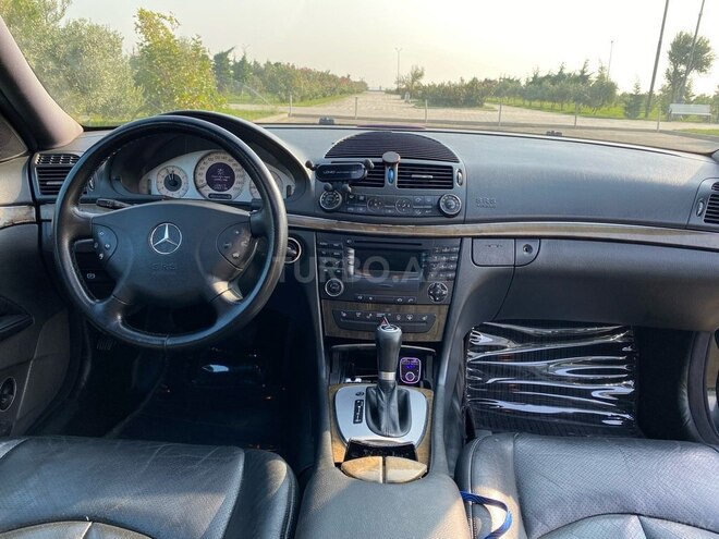 Mercedes E 320 2002, 306,000 km - 3.2 л - Sumqayıt