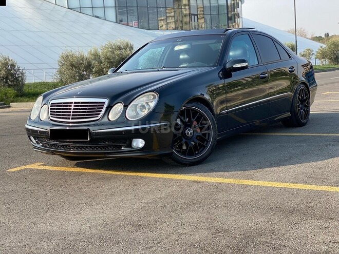 Mercedes E 320 2002, 306,000 km - 3.2 л - Sumqayıt
