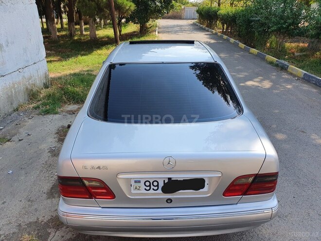 Mercedes E 240 2000, 285,000 km - 2.6 l - Gəncə