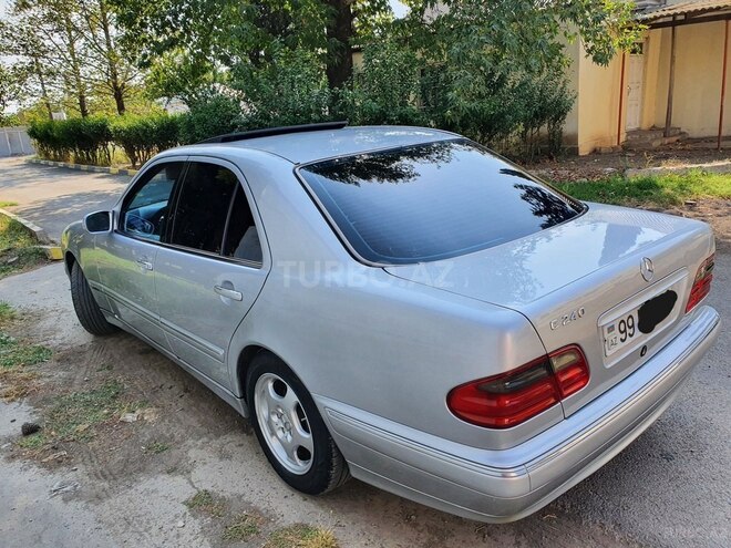 Mercedes E 240 2000, 285,000 km - 2.6 l - Gəncə