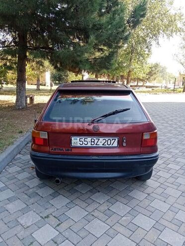Opel Astra 1993, 486,497 km - 1.8 l - Şəki