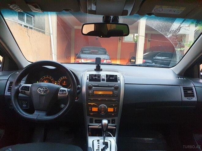 Toyota Corolla 2013, 270,000 km - 1.6 l - Bakı
