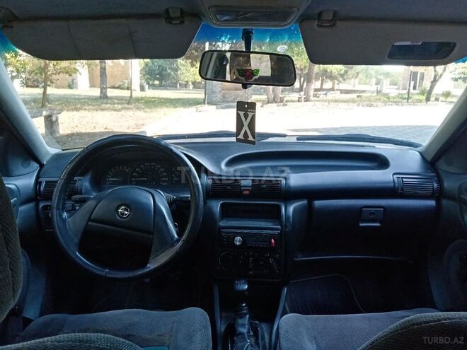 Opel Astra 1993, 486,497 km - 1.8 l - Şəki