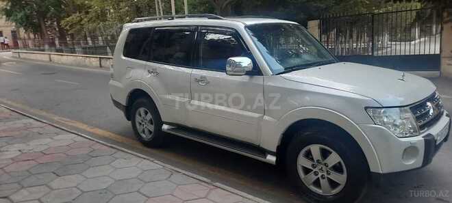 Mitsubishi Pajero 2008, 196,000 km - 3.0 l - Bakı