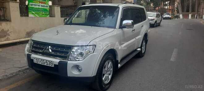 Mitsubishi Pajero 2008, 196,000 km - 3.0 l - Bakı