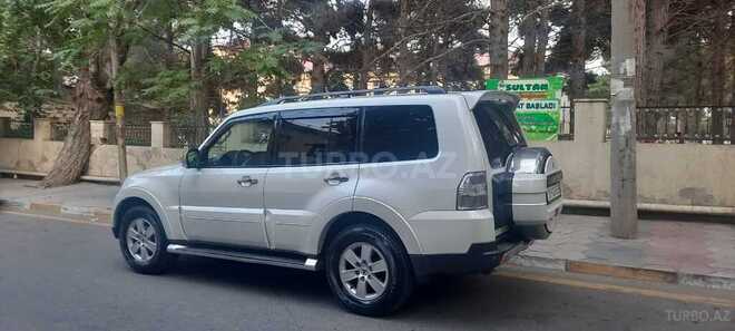 Mitsubishi Pajero 2008, 196,000 km - 3.0 l - Bakı