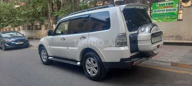 Mitsubishi Pajero 2008, 196,000 km - 3.0 l - Bakı