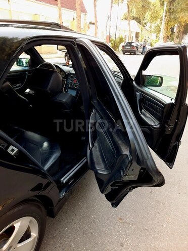 Mercedes C 230 1999, 325,166 km - 2.3 л - Qazax
