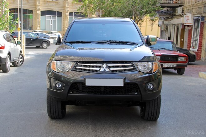 Mitsubishi L200 2012, 159,735 km - 2.5 l - Bakı