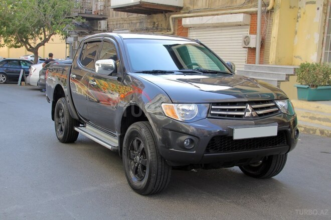 Mitsubishi L200 2012, 159,735 km - 2.5 l - Bakı