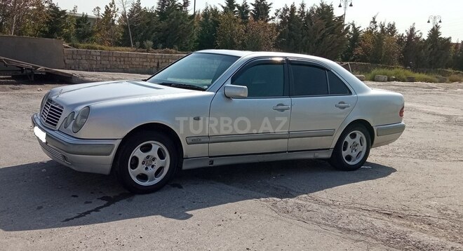 Mercedes E 290 1998, 430,000 km - 2.9 l - Sumqayıt