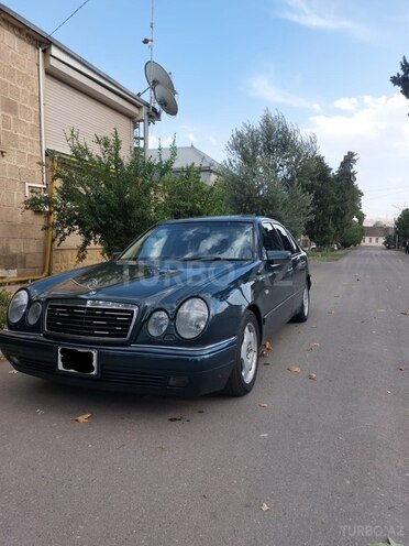 Mercedes E 240 1998, 375,847 km - 2.4 l - Bakı