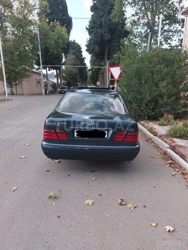 Mercedes E 240 1998, 375,847 km - 2.4 l - Bakı
