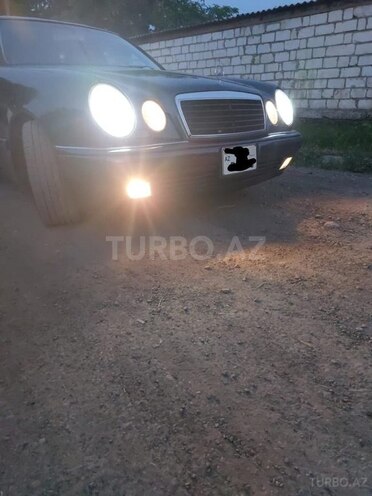 Mercedes E 240 1998, 375,847 km - 2.4 l - Bakı