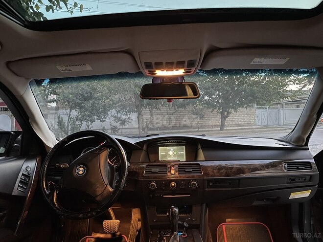 BMW 525 2004, 380,000 km - 2.5 l - Salyan