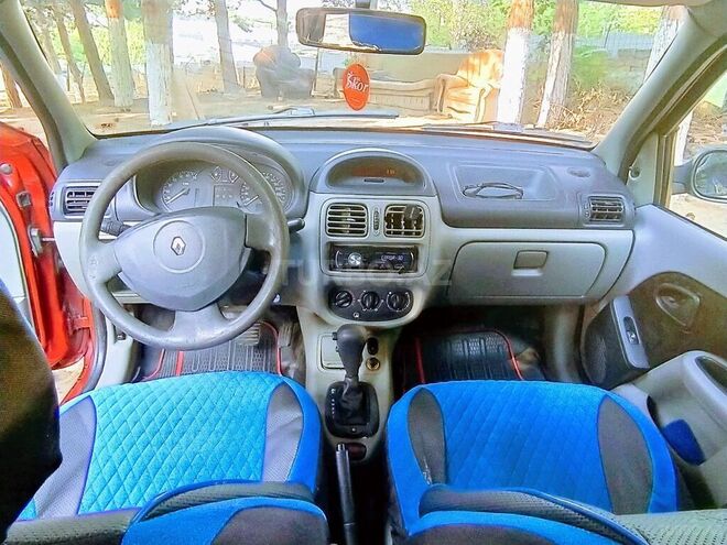 Renault Clio 2003, 375,000 km - 1.4 l - Bakı
