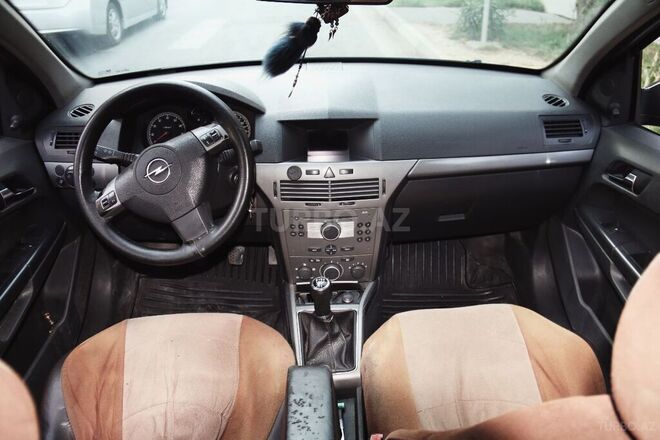 Opel Astra 2005, 370,000 km - 1.4 л - Bakı
