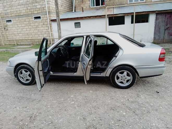 Mercedes C 180 1994, 321,231 km - 1.8 l - Quba