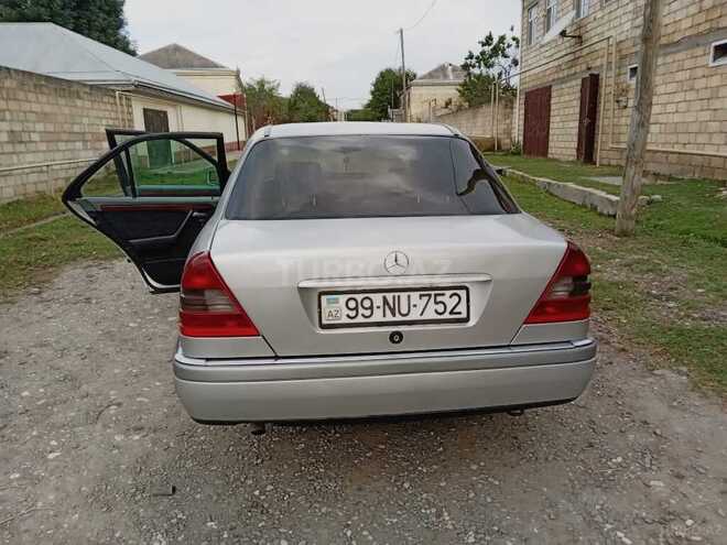 Mercedes C 180 1994, 321,231 km - 1.8 l - Quba