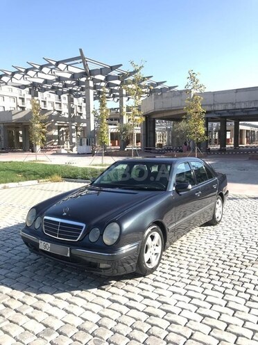Mercedes E 240 2001, 350,000 km - 2.6 л - Bakı
