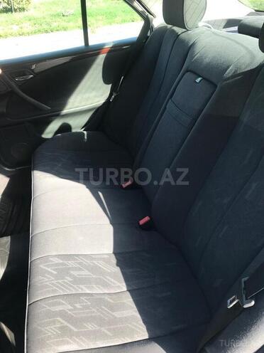 Mercedes E 240 2001, 350,000 km - 2.6 л - Bakı