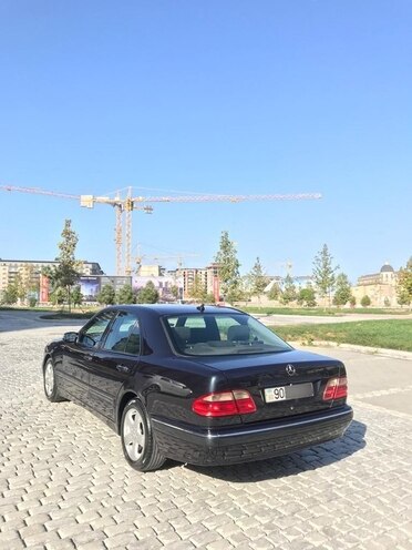 Mercedes E 240 2001, 350,000 km - 2.6 л - Bakı