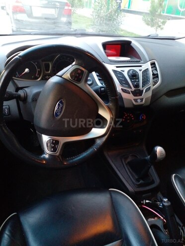 Ford Fiesta 2011, 204,000 km - 1.6 l - Bakı