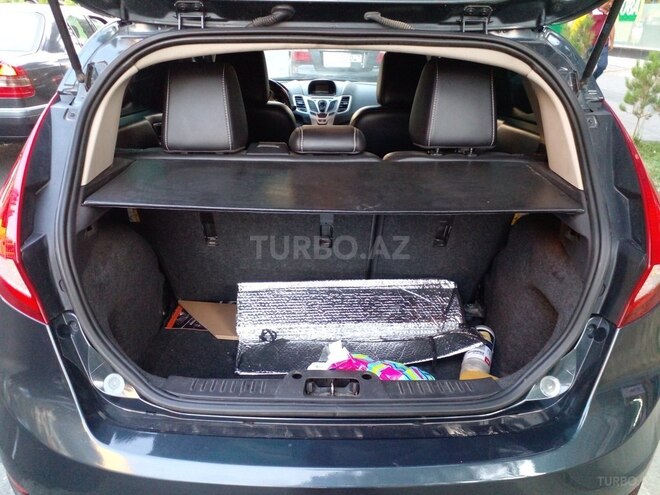 Ford Fiesta 2011, 204,000 km - 1.6 l - Bakı