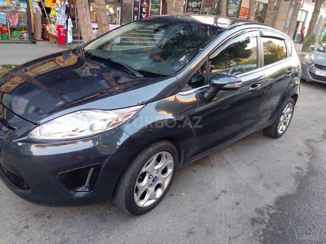 Ford Fiesta 2011, 204,000 km - 1.6 l - Bakı