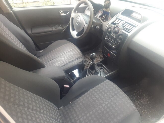 Renault Megane 2006, 207,000 km - 1.9 л - Şamaxı